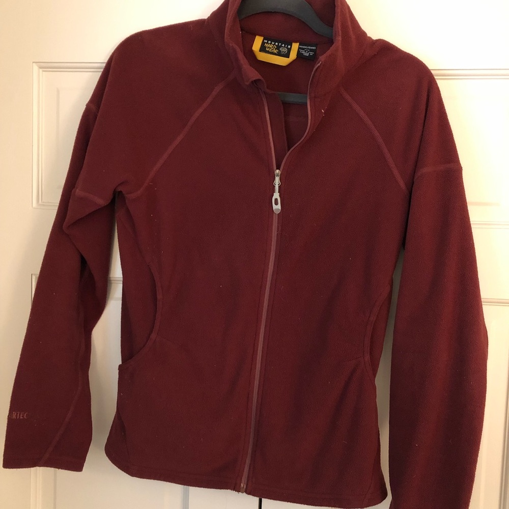 Mountain Hardware zip up fleece jacket